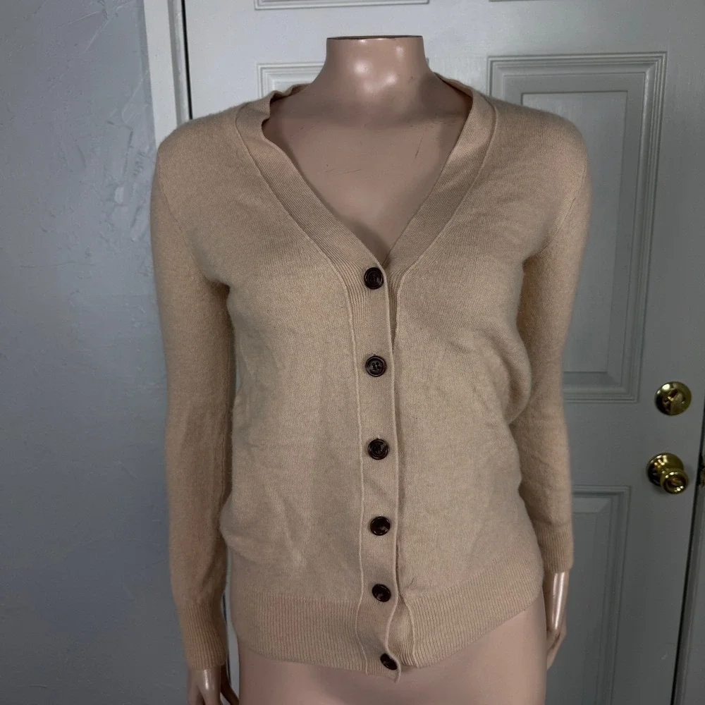 J. Crew Women's Cardigan Sweater XXS 100% Cashmere V neck L/S Button B4-4